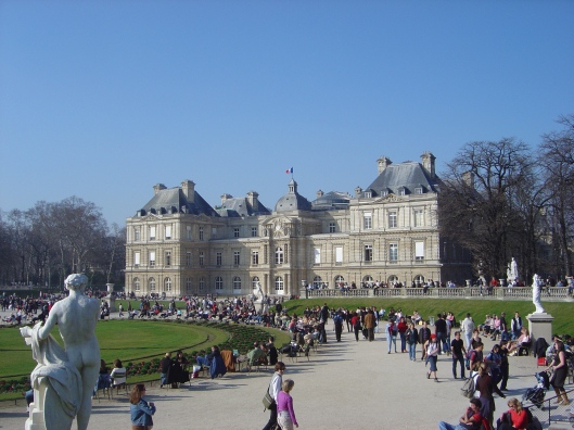 paris French_Senate_seen_from_Luxembourg_Gardens_dsc00746